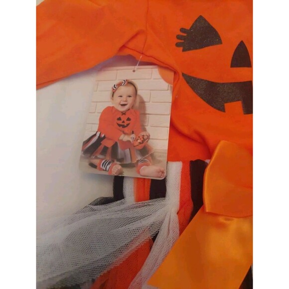 NWT Baby Essentials 4 Pc Fall Halloween Set: Skirt Tutu Bow Top Leg warmers 3 Mo - Picture 2 of 6